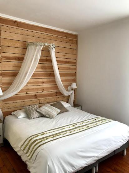 L'Hostellerie De Sevremont Saint-Michel-Mont-Mercure Εξωτερικό φωτογραφία