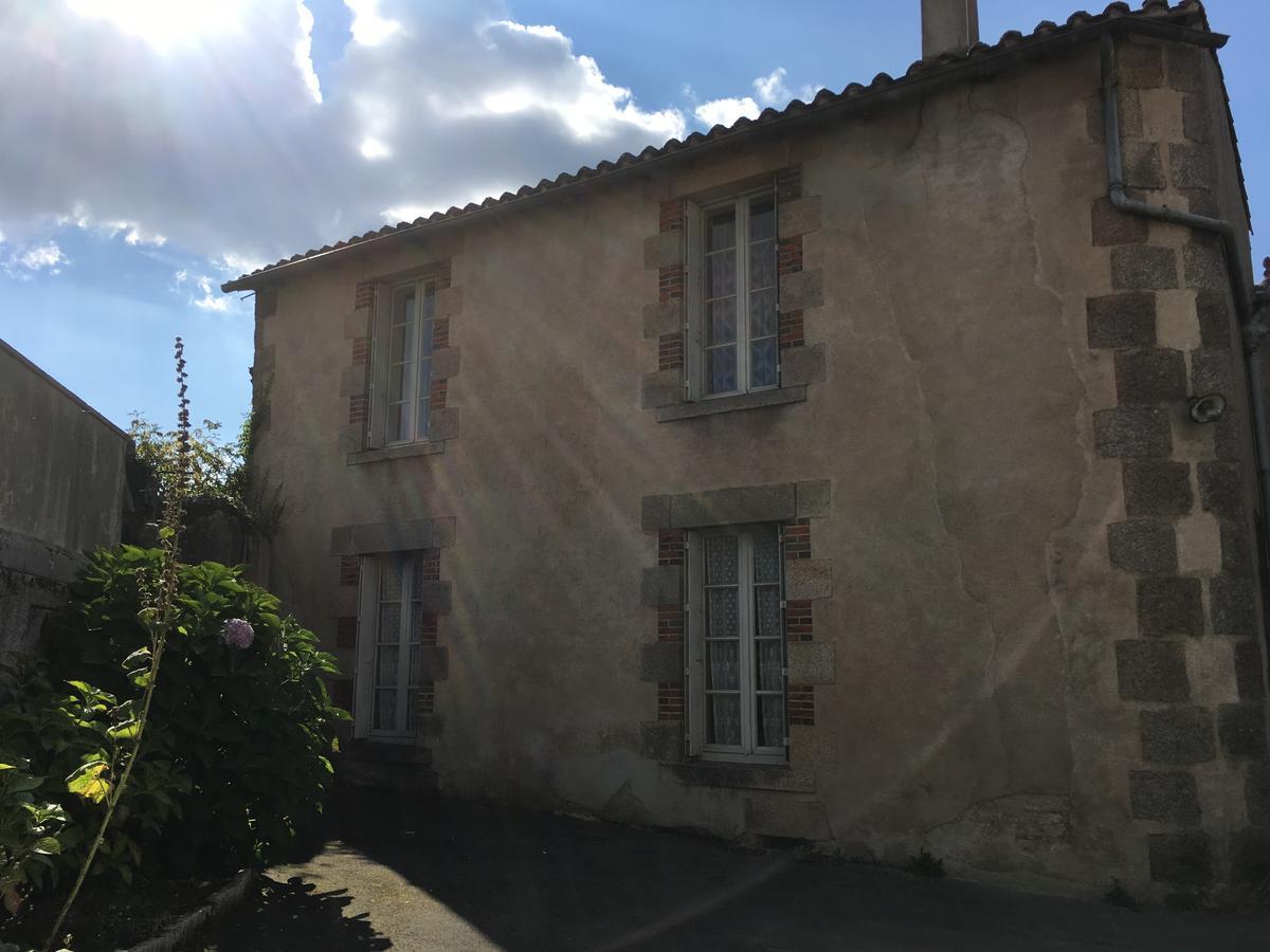 L'Hostellerie De Sevremont Saint-Michel-Mont-Mercure Εξωτερικό φωτογραφία